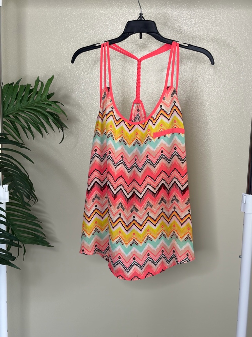 Colorful Chevron Tank Top Strappy Back Boho Summer Cami Flowy Bright Size Medium